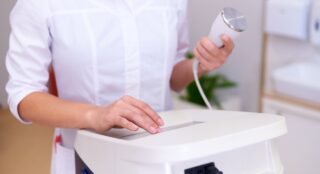 שאיבת שומן בידיים