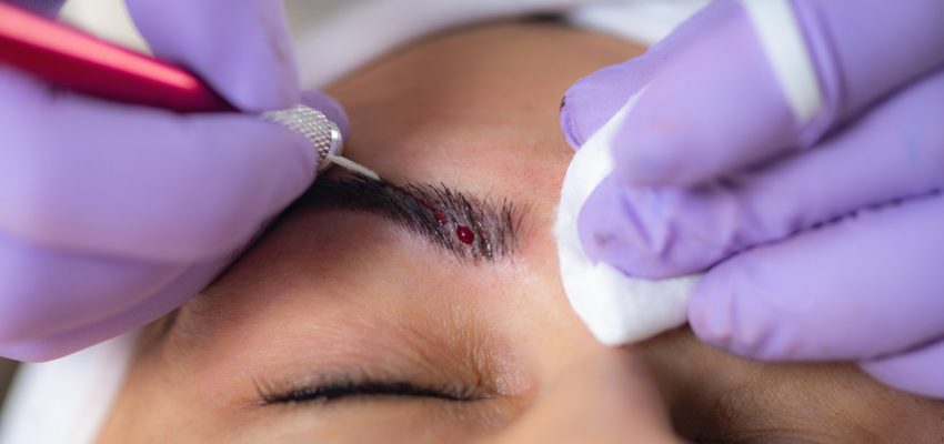 למי אסור איפור קבוע